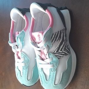 New Balance shoes, toddler girl's size 7